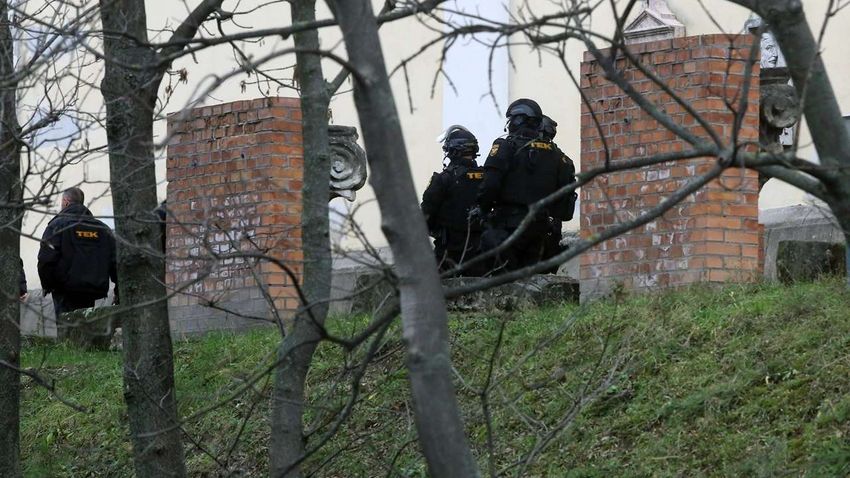 DELMAGYAR Kommandósok leptek el egy budapesti iskolát