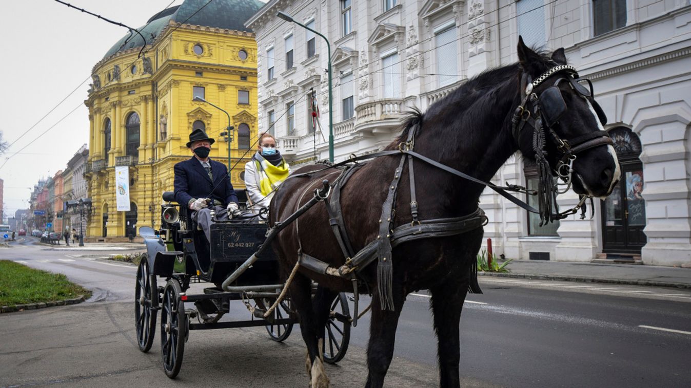Szegeden a Haumann-fogattal, amin a Nemzet Színésze is utazott már – Galéria, Videó