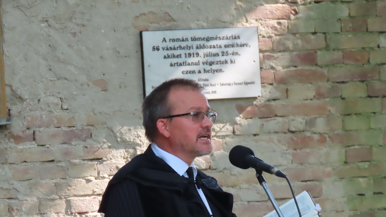 A román tömegmészárlás mártírjaira emlékeztek Vásárhelyen – Galéria