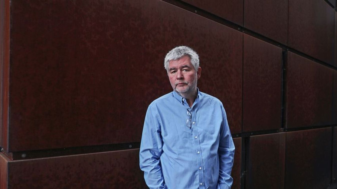 SZFE: liberális klub helyett egyetem