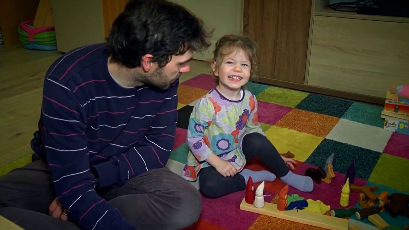 Kreatív, fejlesztő játékokat gyárt egy család (videó)
