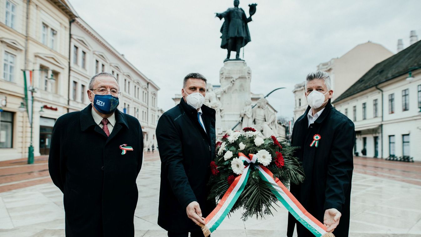 Csendes megemlékezést tartott a Szegedi Fidesz