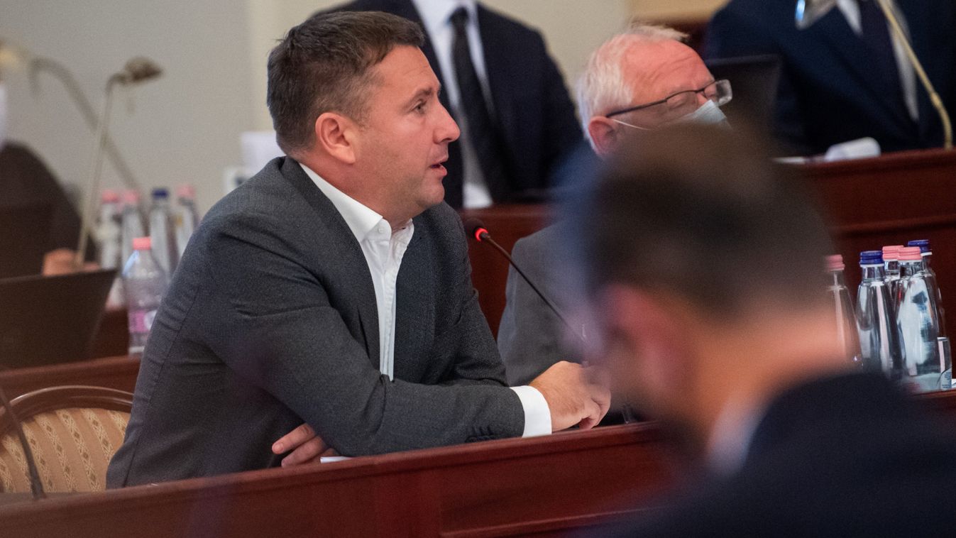 Láng Zsolt szerint virtuális az elfogadott fővárosi költségvetés