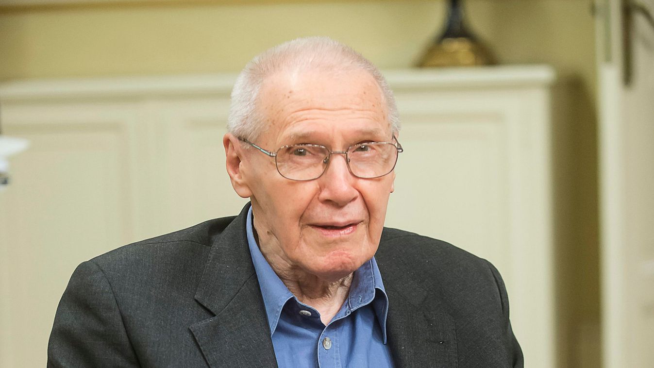 95 éves Kurtág György