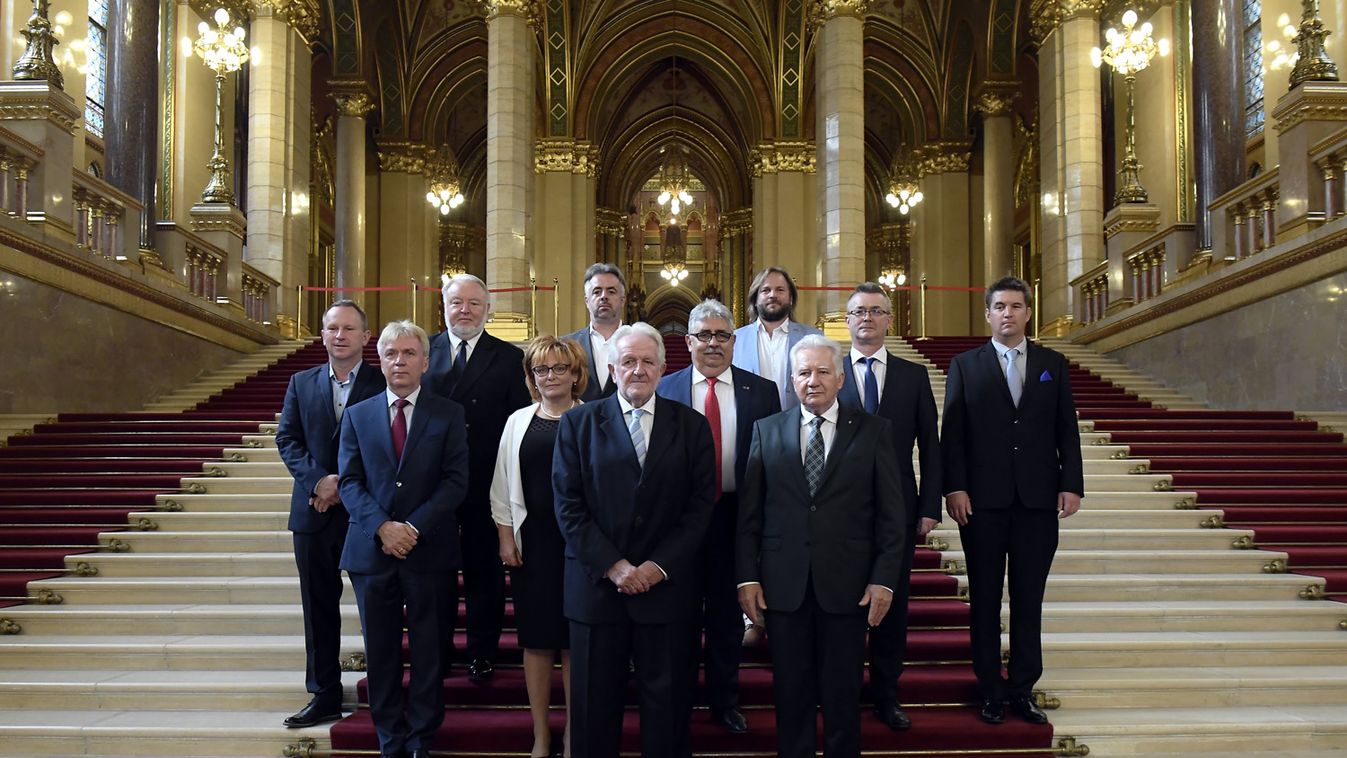 Kiválasztották az Országház idei borait
