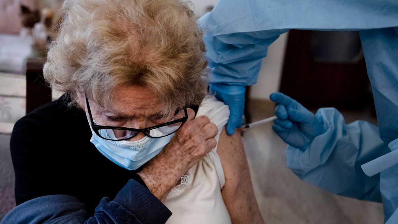 A Pfizer-vakcina is hatékonyabban véd, ha később adják be a második oltást