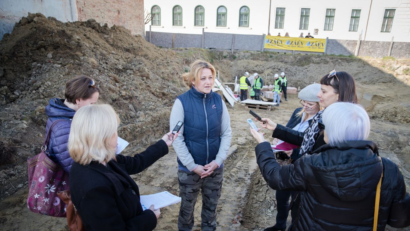 6500 éves női agyagszobrot találtak a zalaegerszegi régészek