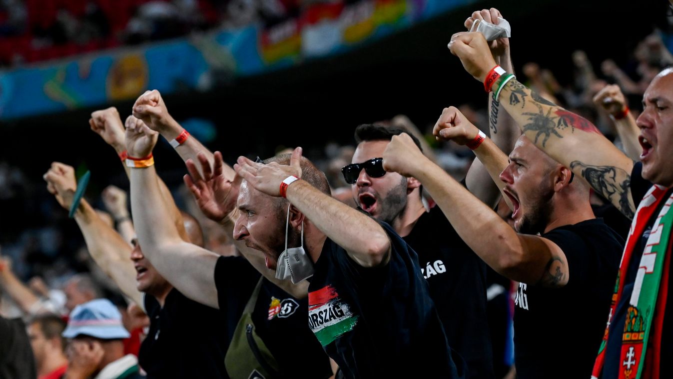 Zaklatják a német rendőrök a magyar szurkolókat Münchenben (videó)