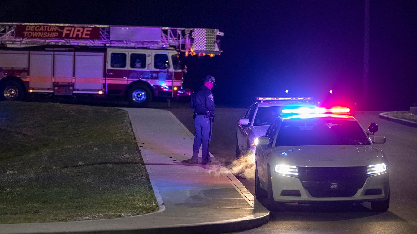 Agyonlőttek nyolc embert egy indianapolisi FedEx-telepen