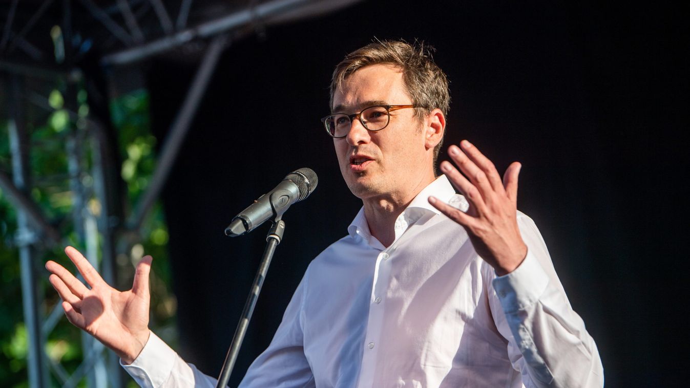 Dől a pénz Karácsony kampányára