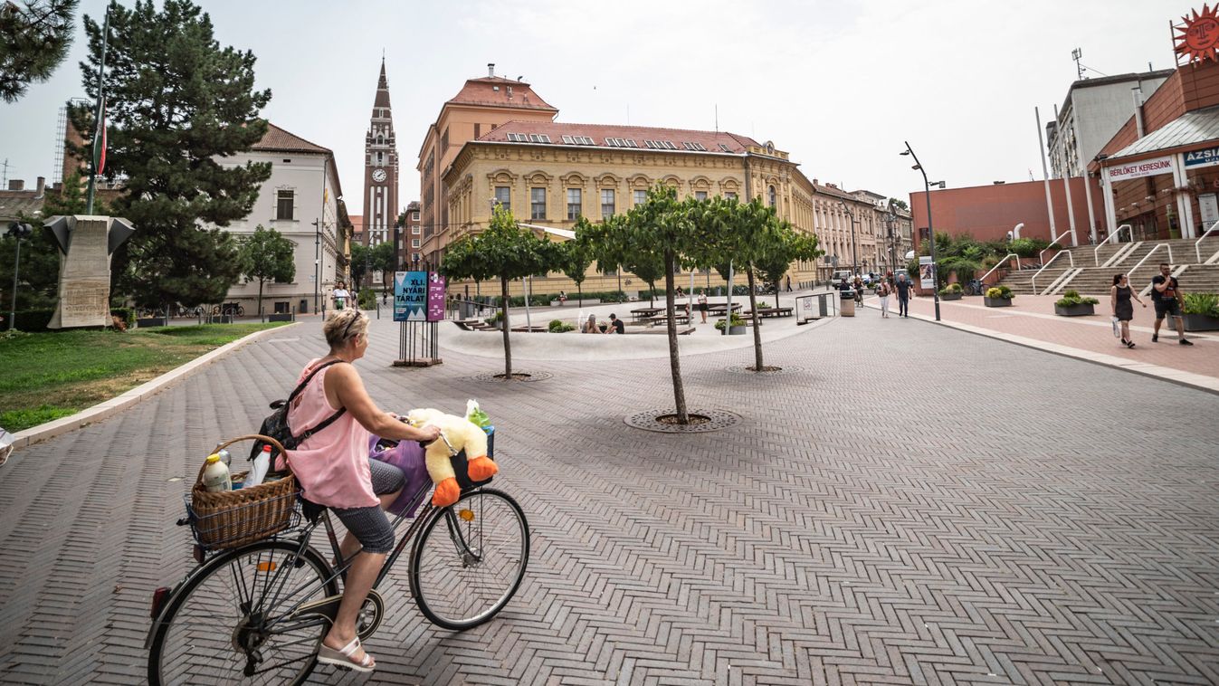 Hősziget jelenség: hetven fokra melegedhet a sötét aszfalt a kánikulában