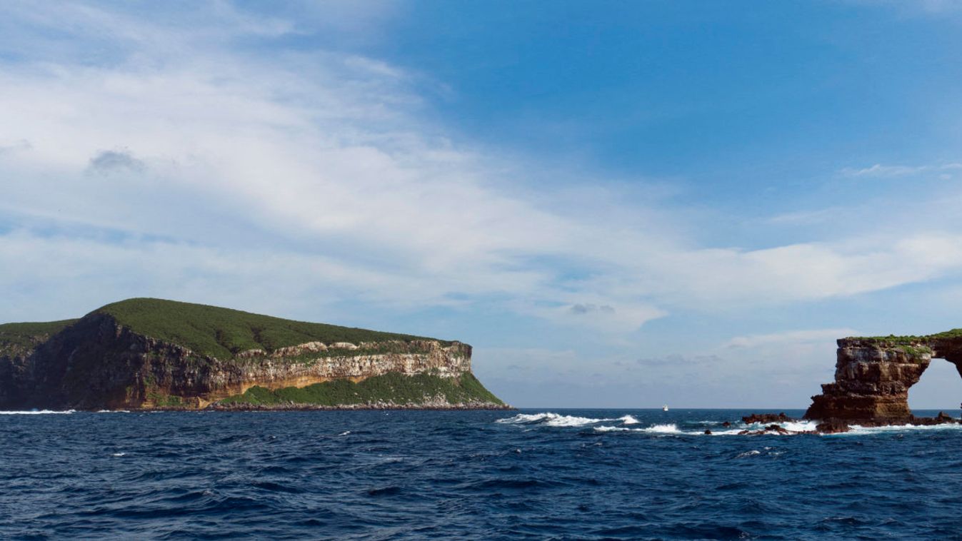 Összeomlott a híres Darwin-boltív a Galápagos-szigeteken