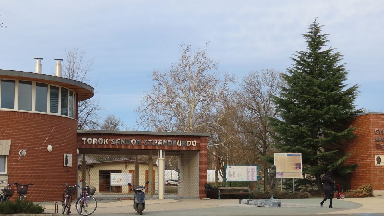 Botrány a hódmezővásárhelyi fürdő körül