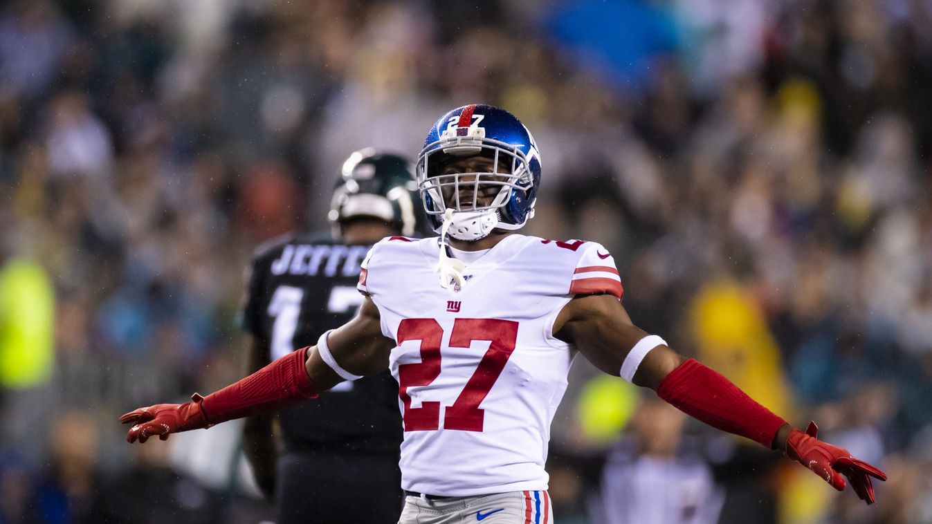 Két NFL-játékost is fegyveres rablás miatt köröznek