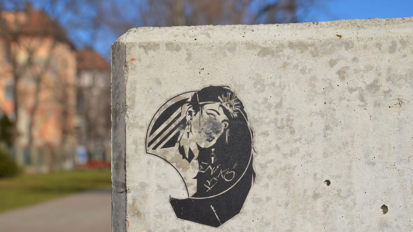 Enikőt nagyon szeretik