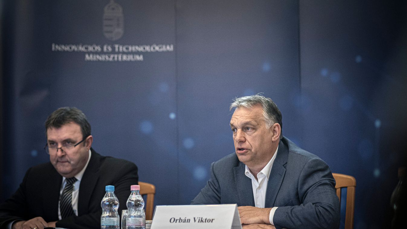 A kutatócsoportokkal egyeztetett a hazai gyógyszergyártásról Orbán Viktor (videó)