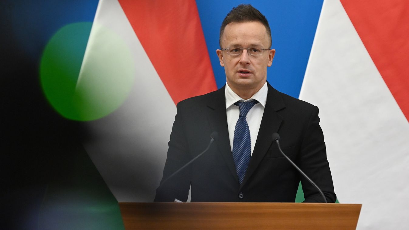 Szijjártó: radikálisan változtatni kell az EU afrikai és közel-keleti politikáján (videó)