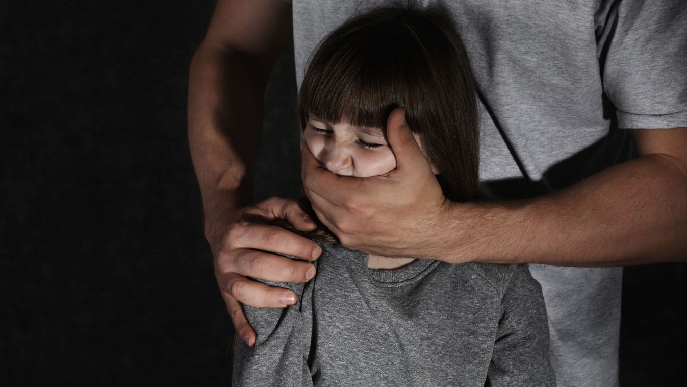 Gyomorforgató: Több orosz katona is megerőszakolt egy 9 éves ukrán kislányt