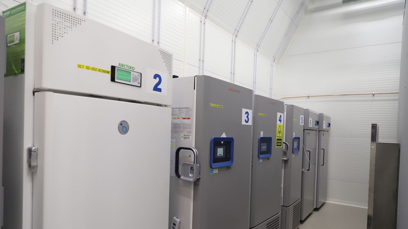 Üzembe helyezték az SZTE Biobank tárolórendszereit