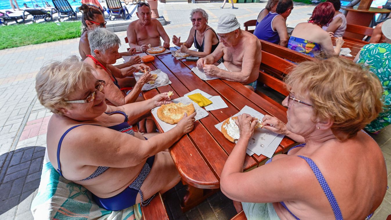 A nyár klasszikusa a lángos