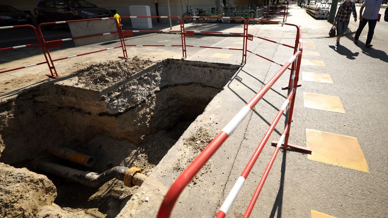 Érdemes figyelni a Retek utcára való kanyarodáskor