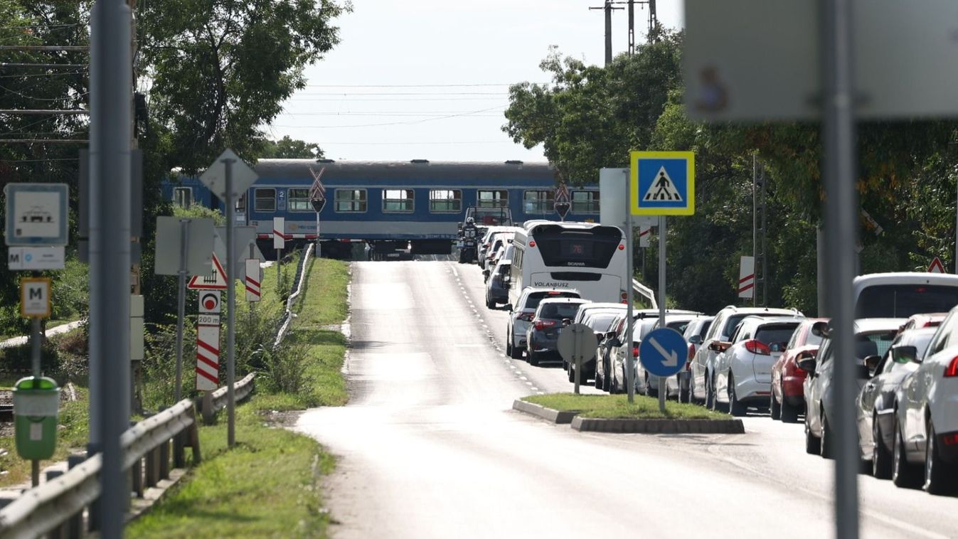 Megelégelték a dugókat