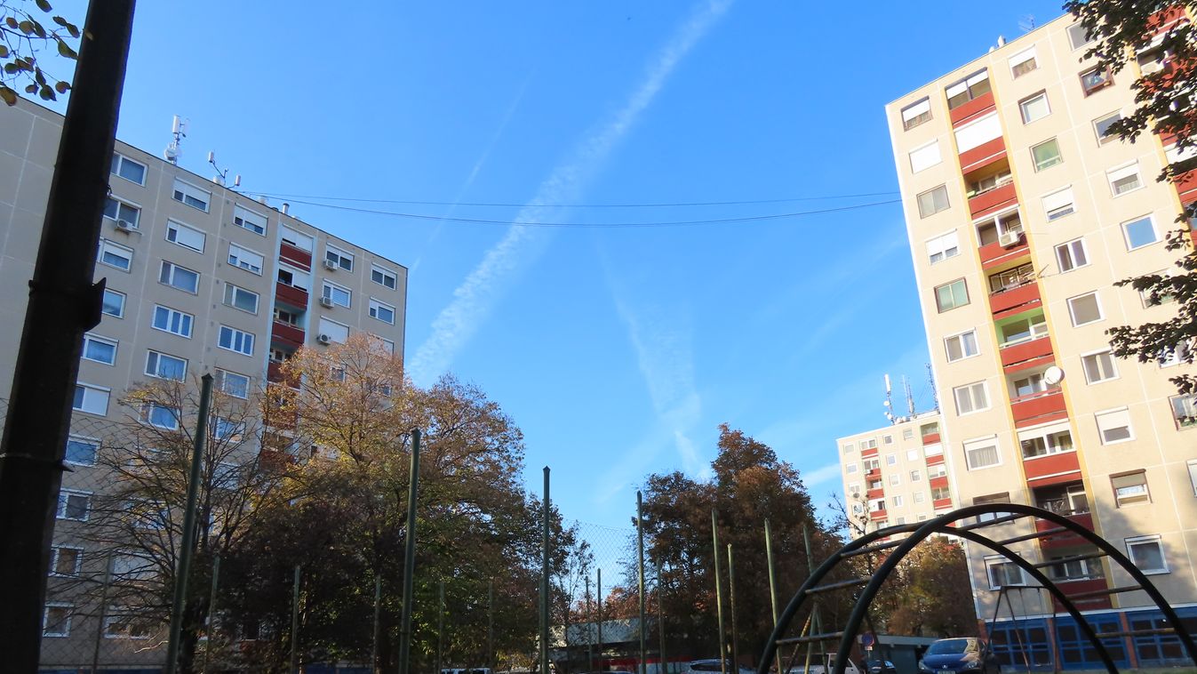 Gyalogátkelőhelyeket és parkolókat szeretnének