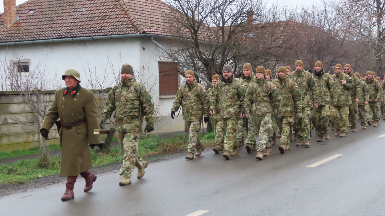 Don 80: túrával emlékeztek a hősökre - fotók