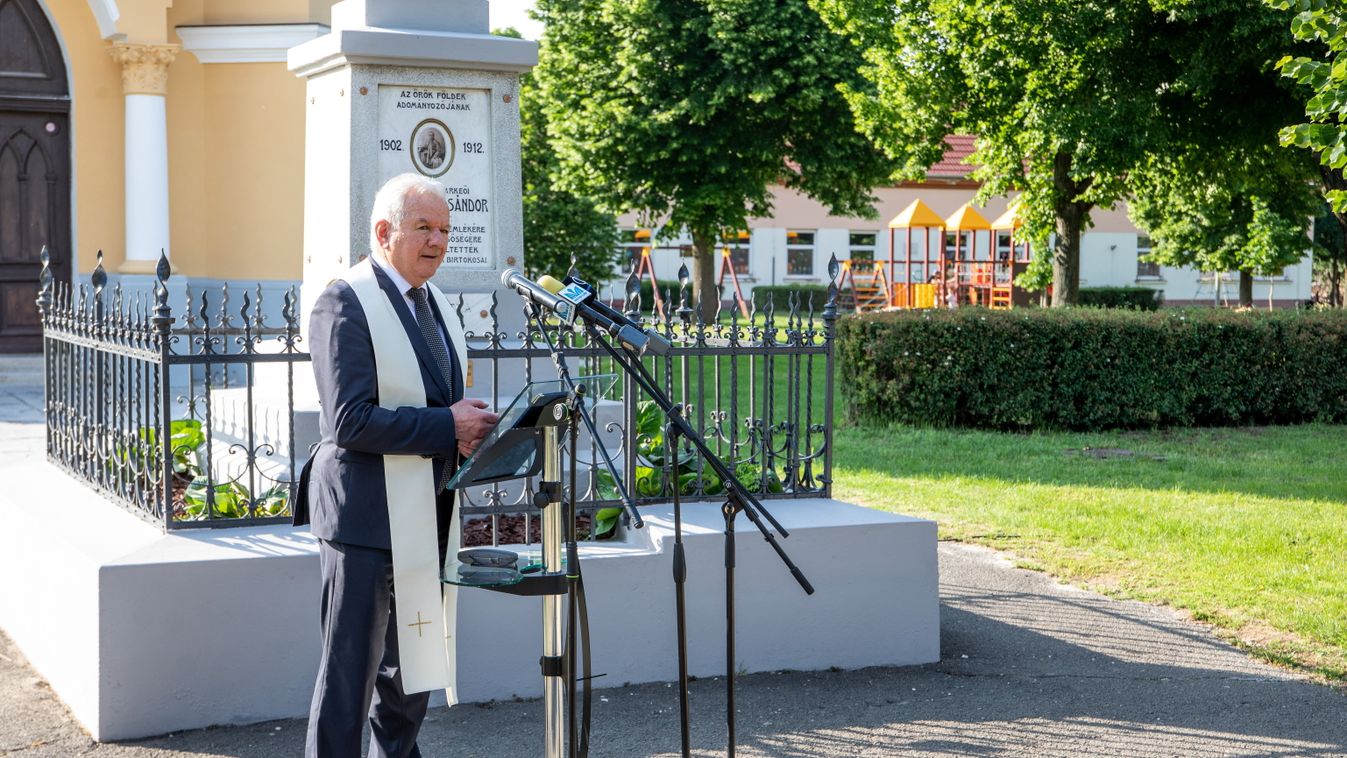 Újraszentelték a maroslelei Dessewffy-keresztet