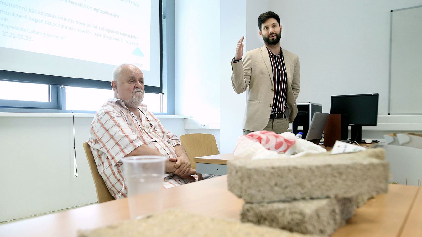 Építőipari konferenciát rendeztek a fenntarthatóság témájában - Fotók