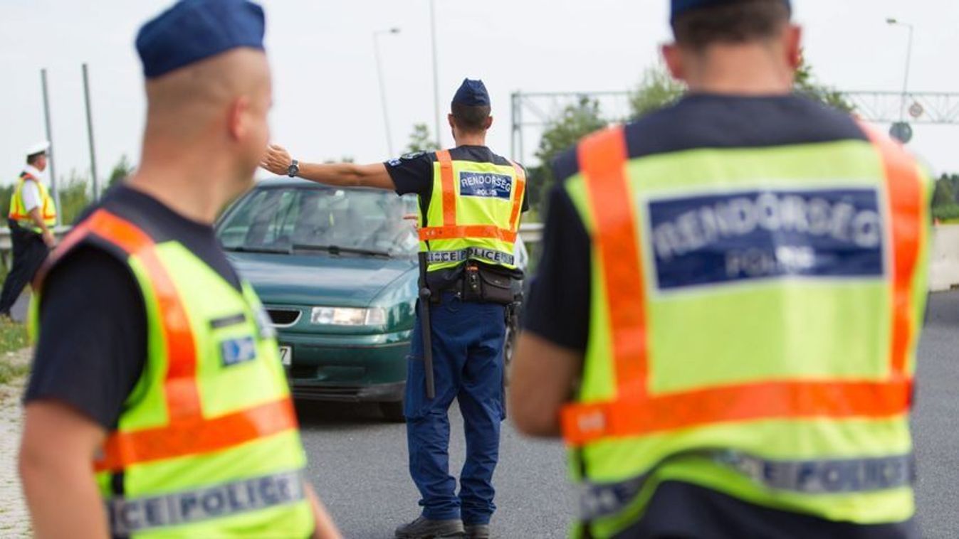 Vigyázzon! Ellepik a rendőrök az utakat