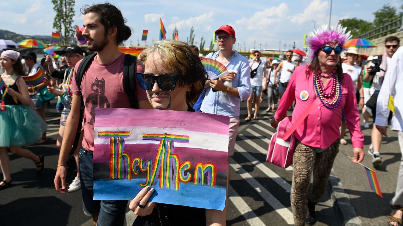 Védelem helyett genderideológiával támadnák a gyermekeket