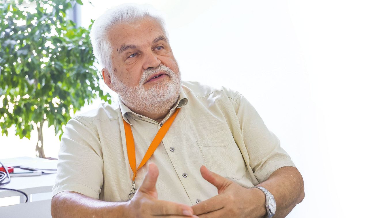 Prof. dr. Szabó Gáboré a vármegye gazdaságáért járó díj – Fehérgallérosokat vár a Science Park