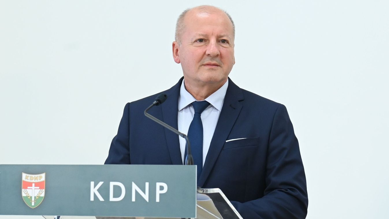 Simicskó István: a forradalmárok lelkületével kell kiállni ma is a magyarok jogaiért és érdekeiért (videó)