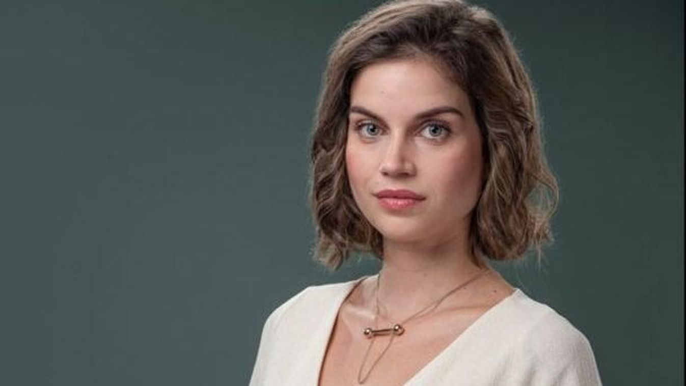 Hírt adott magáról a Nemzeti Színházban megsérült színésznő