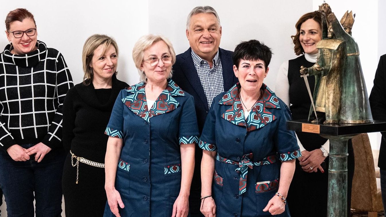 Orbán Viktor: Krisztus áldja meg e házat!