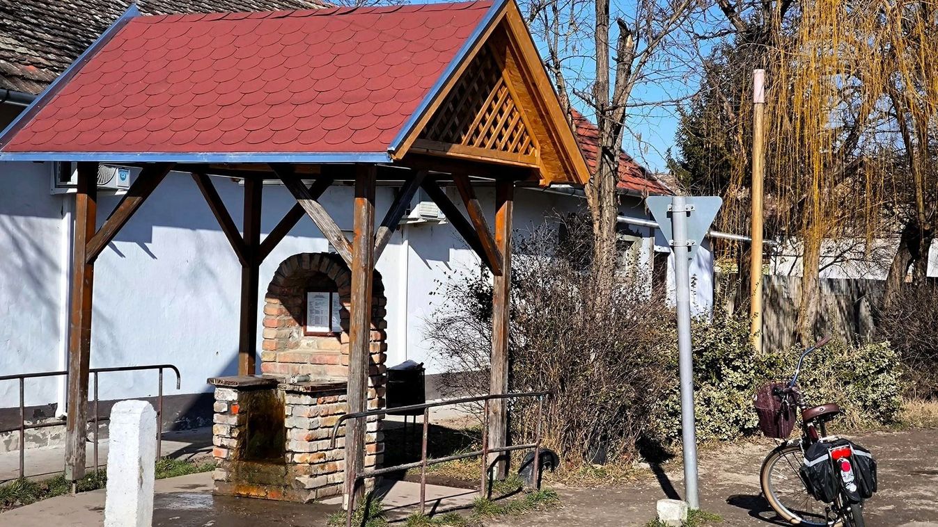 Tetőt kapott a csongrádi ártézi kút