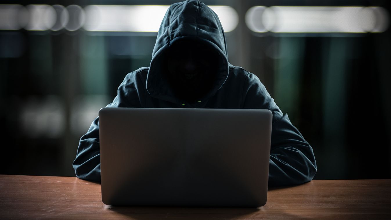Pornográf felvételeket készített testvére 7 éves gyerekéről egy férfi, majd a netre is feltöltötte (videó)