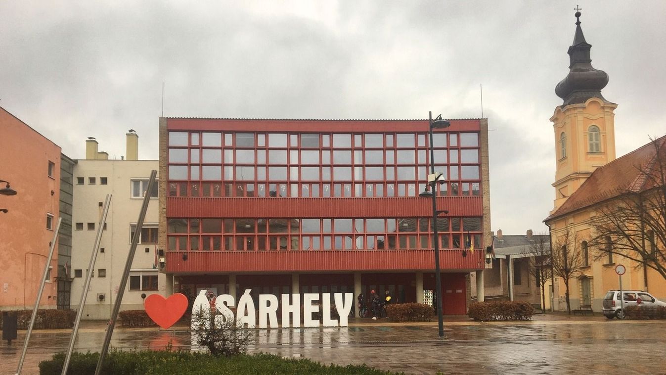 DELMAGYAR Eifert János Equus Caballus kiállítása a BFMKban