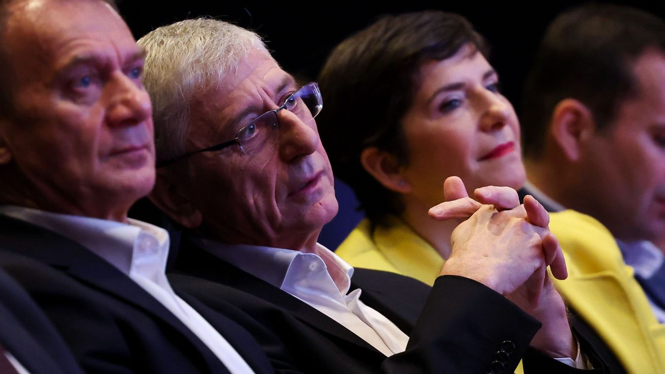 Kétségbeesett módon próbálja visszavenni a DK a tematizálást