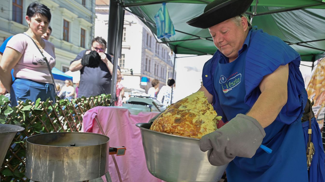 Pördült a slambuc a Hídivásáron – Galéria, Videó