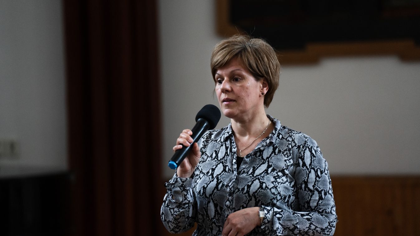 Jánossy Kinga gyógyszerész a megoldások embere