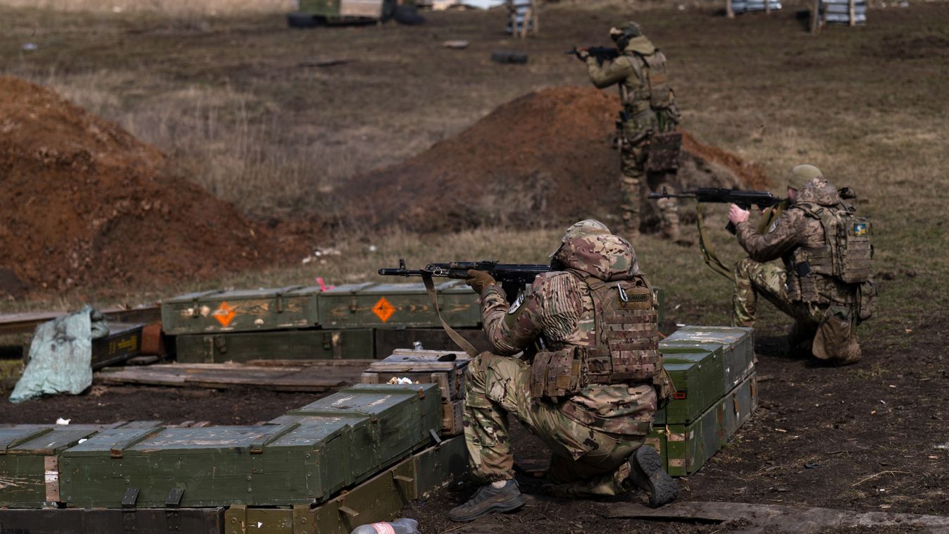 Egy katonai teherautó áttörte az ukrán–magyar államhatárt Kárpátalján