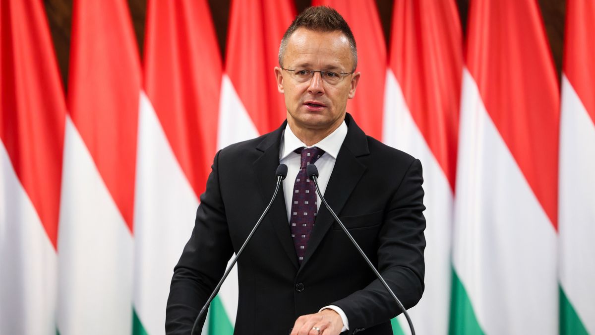 Szijjártó Péter: sajnálatra méltó az EU kül- és biztonságpolitikai főképviselőjének szervezkedése