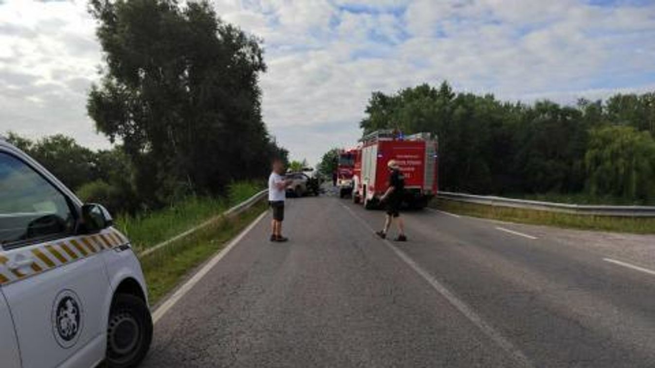 Börtönőrök segítettek