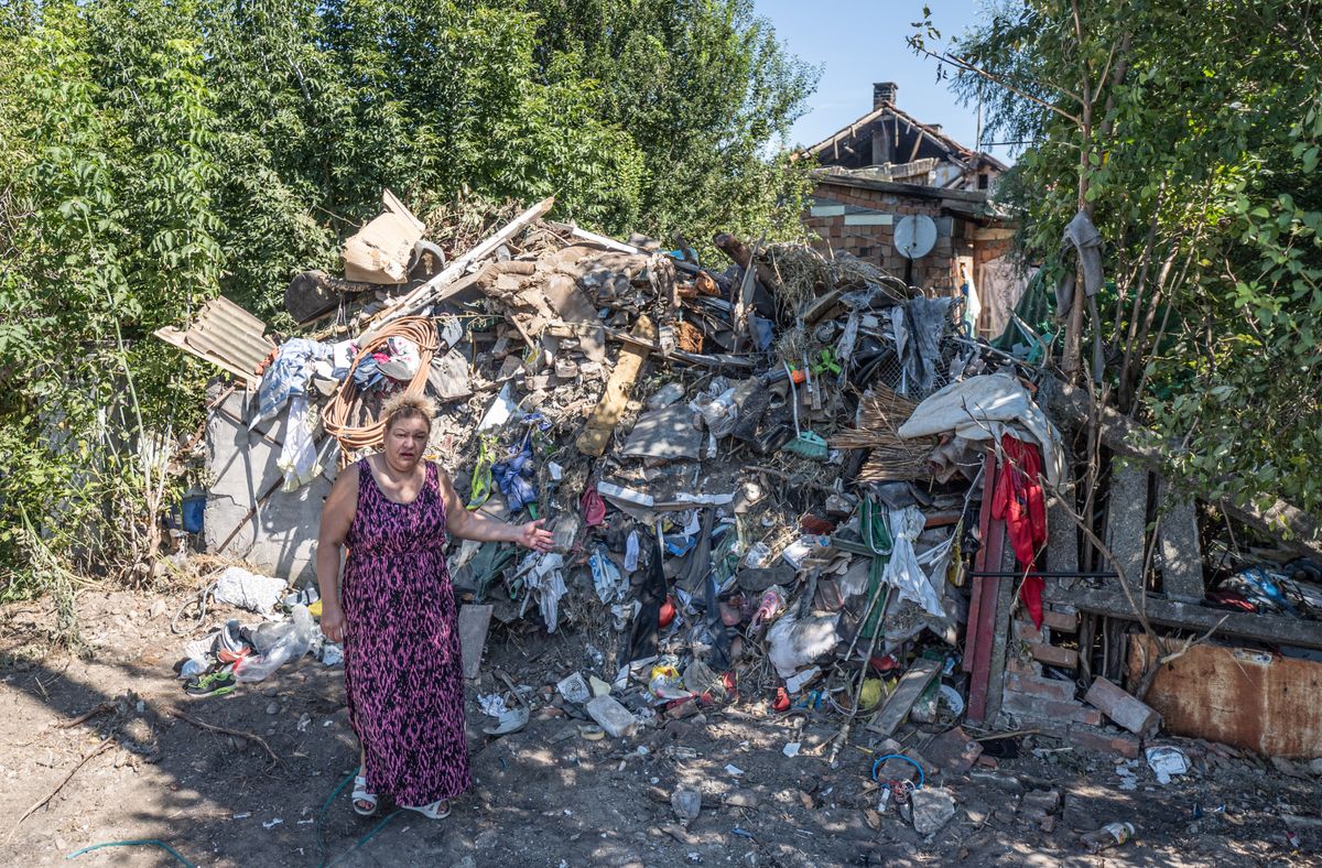 Bármikor kigyulladhat a Cserepes soron hagyott szeméthegy. 