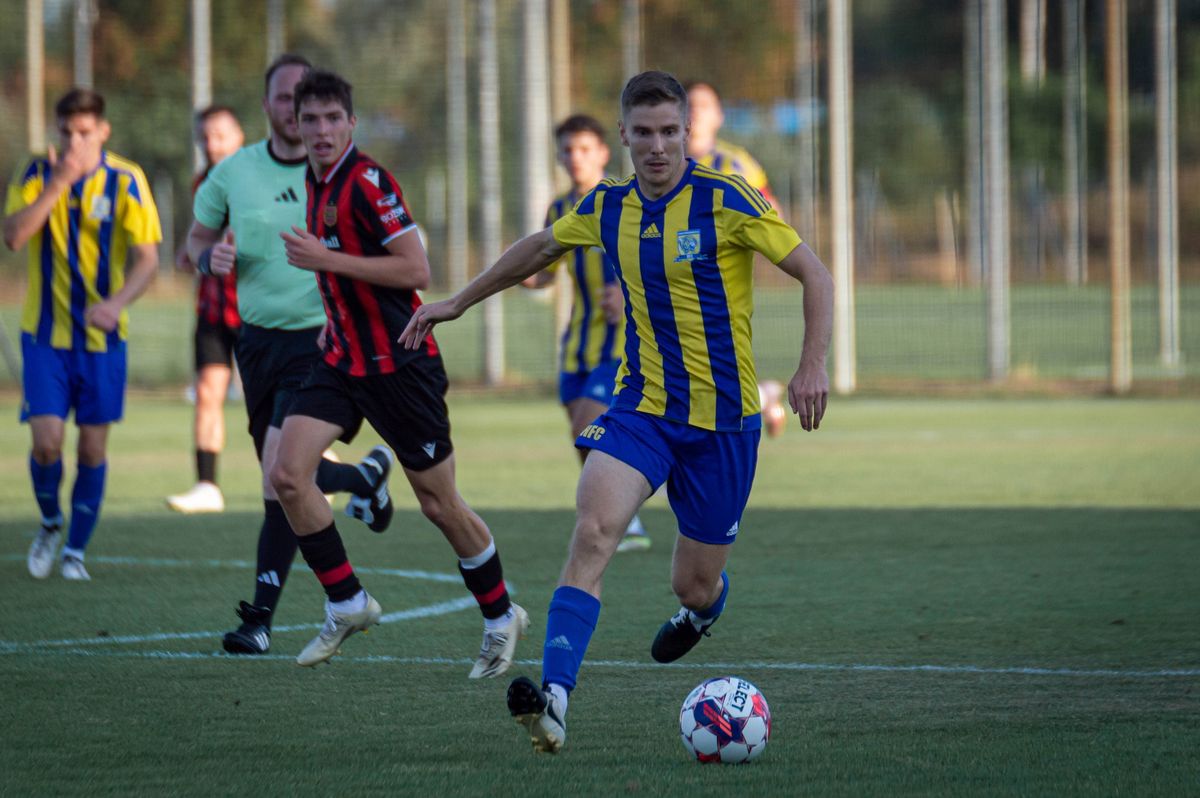 A sárga-kék mezes HFC tompán kezdett, a második félidőben viszont több gólhelyzetet is kialakítottak a vásárhelyiek  Martfűn. 