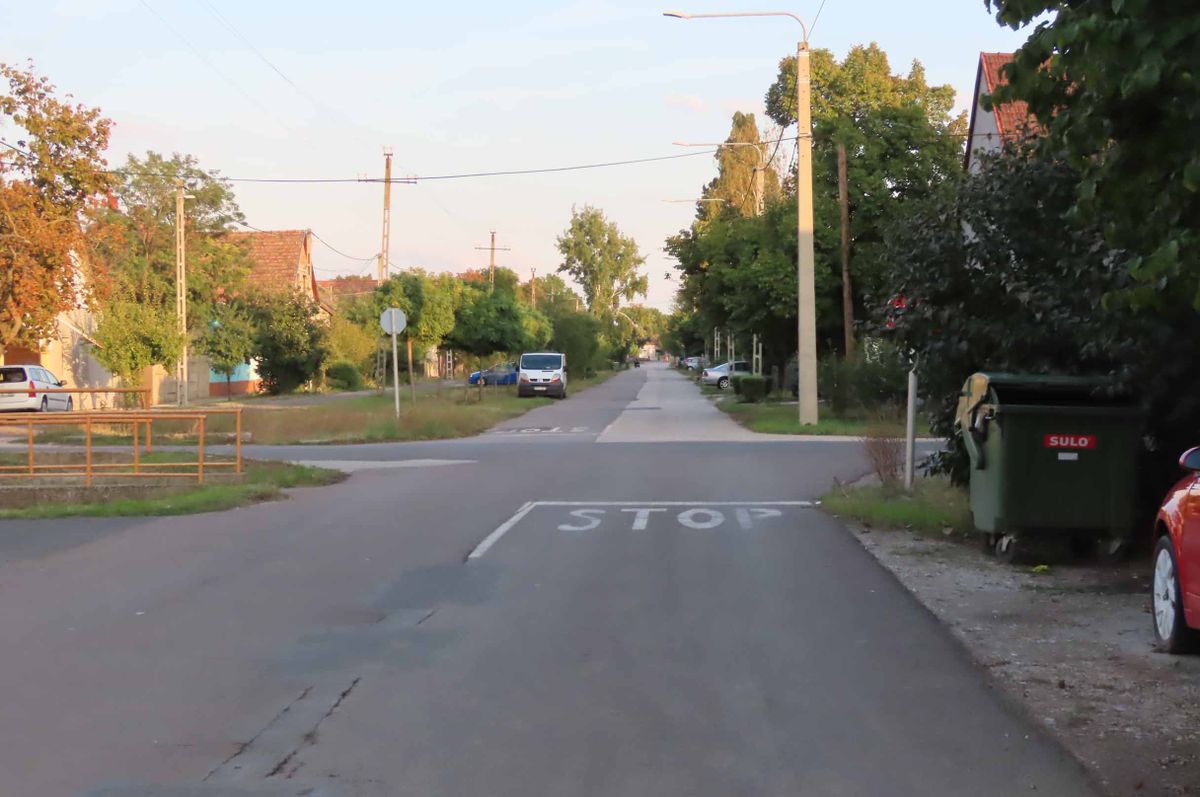 stop tábla, kereszteződés,Márki-Zay Péter, Hódmezővásárhely