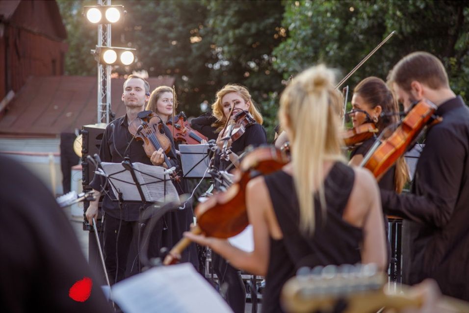 koncert, gyea, jótékonyság, gyermek, éhezés