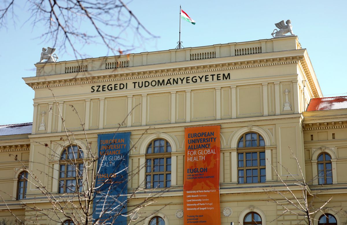 SZTE, fejlesztés, VR